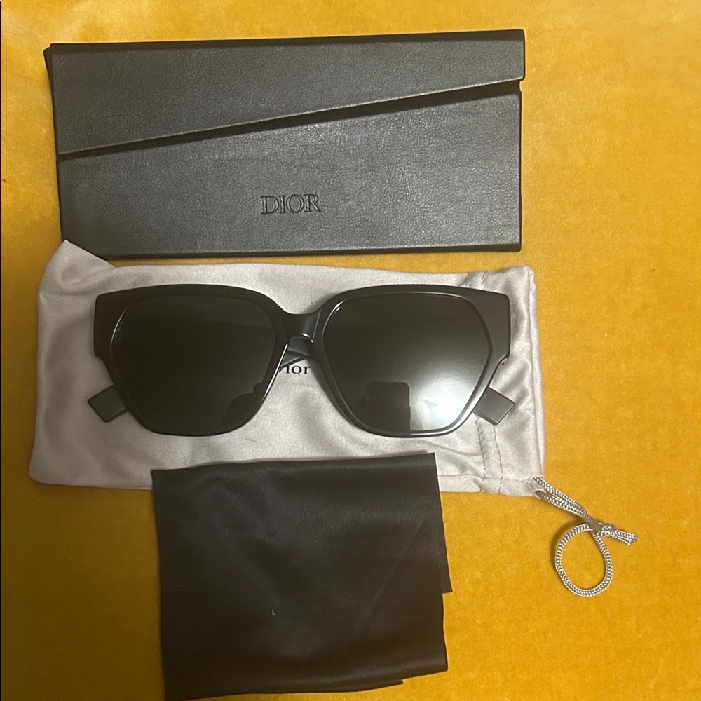 Dior Elegant Black Sunglasses